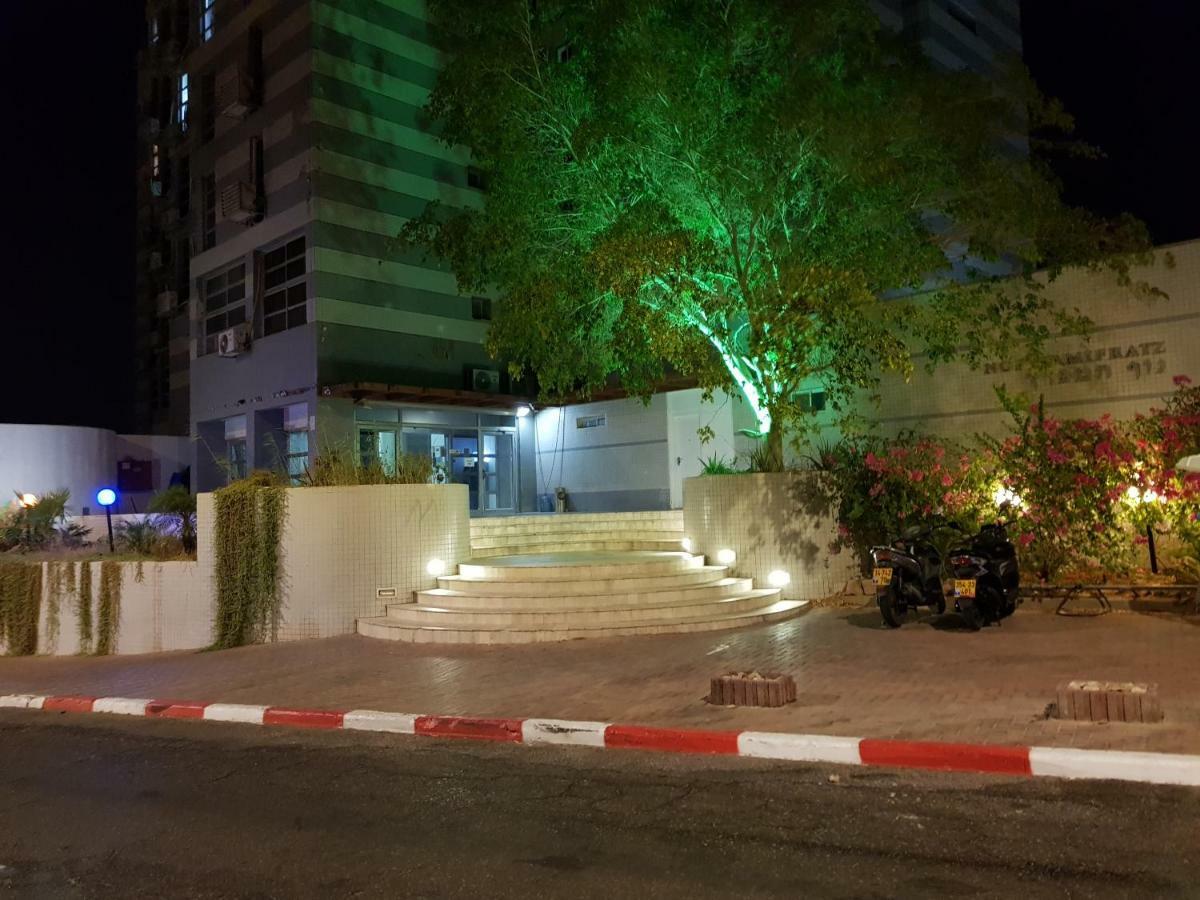 Danny'S Place Eilat Apartamento Exterior foto